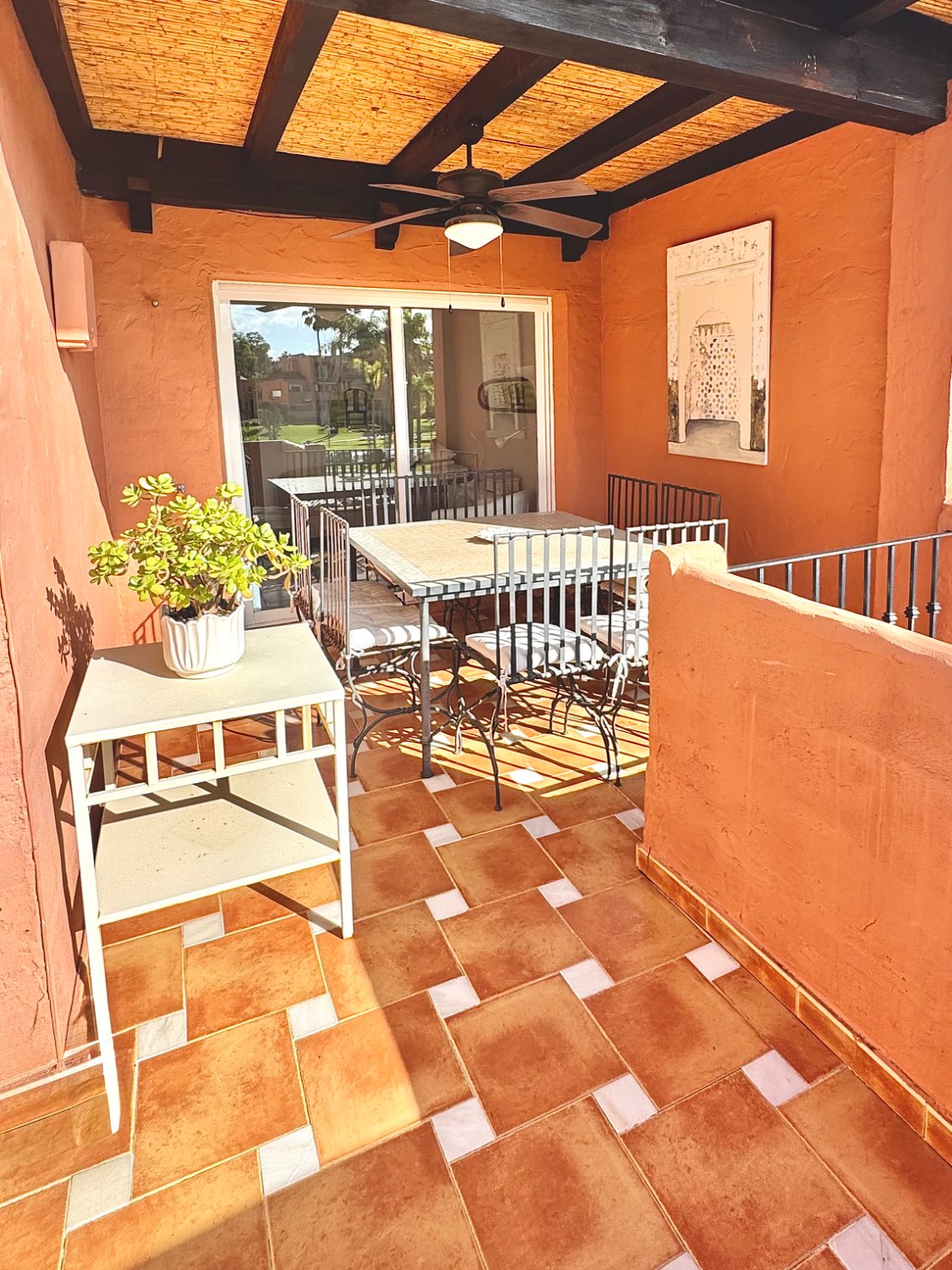 IMPECABLE ATICO DUPLEX DE 4 DORMITORIOS EN GUADALMINA BAJA