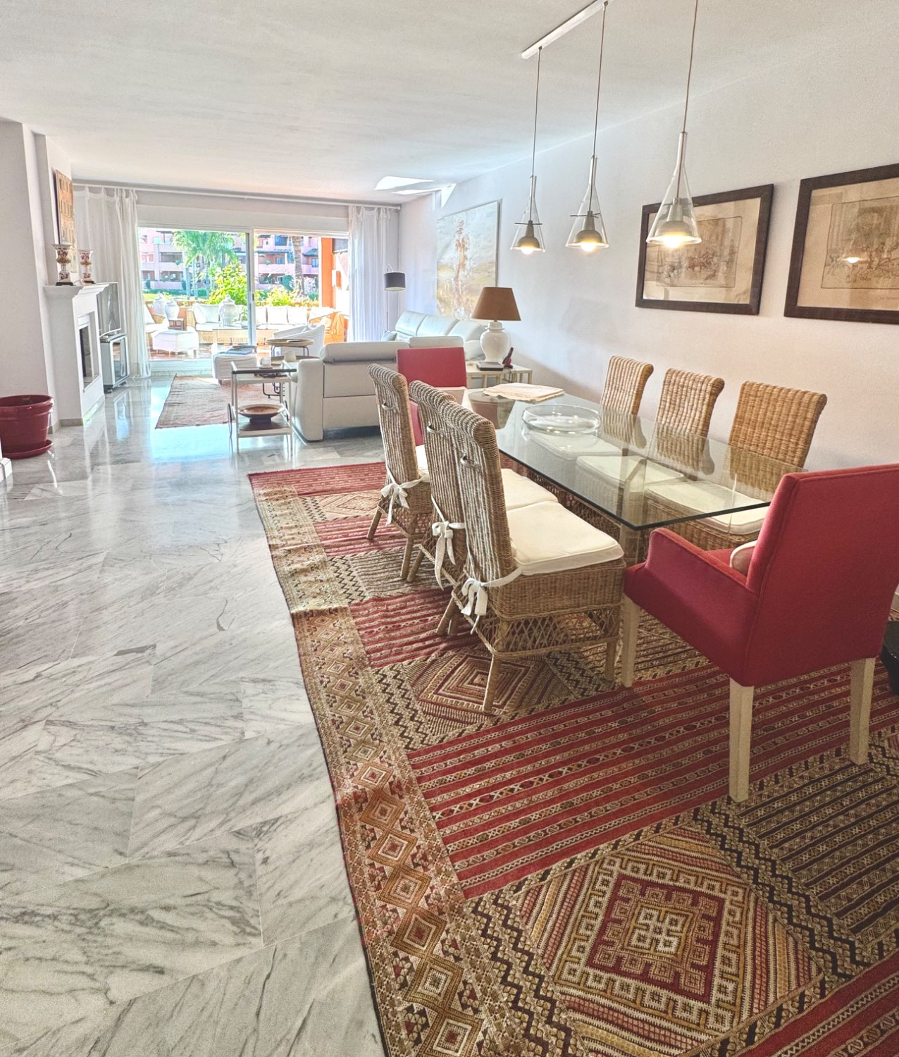 IMPECABLE ATICO DUPLEX DE 4 DORMITORIOS EN GUADALMINA BAJA